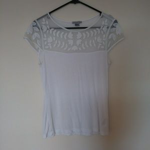 SOLD 🌟 H&M Pretty Floral Mesh Panel White Tee M